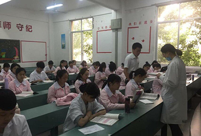 2019年成都卫校分析高级护理专业前景
