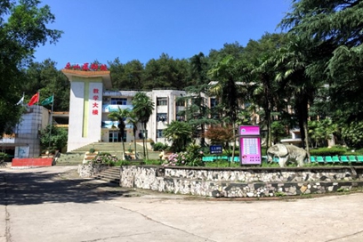 成都职业高中招生-成都医药科技学校学费_招生信息