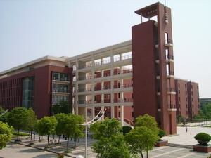 长江大学医学院简介录取分数线_招生信息