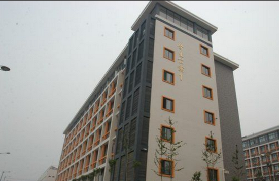 济南护理职业学院寝室宿舍条件与学校食堂环境图片_招生信息