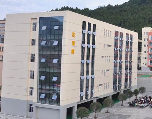 通江卫校寝室宿舍条件与学校食堂环境图片_招生信息